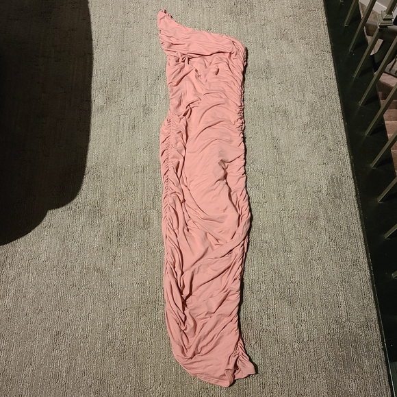 Pink Blush Maternity Dress - Picture 2 of 3